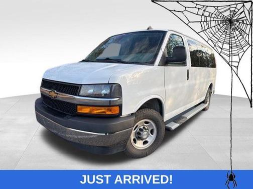 2020 Chevrolet Express 2500 LT