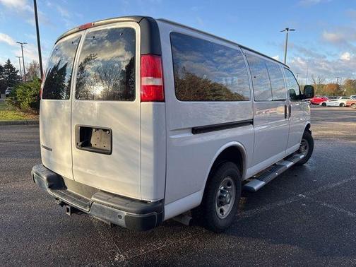 2020 Chevrolet Express 2500 LT