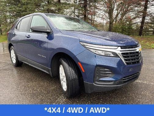 Blue Glow Metallic 2023 Chevrolet Equinox LS
