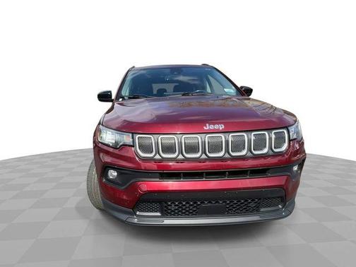 2022 Jeep Compass Latitude Lux