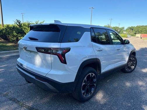 Summit White 2025 Chevrolet Equinox LT