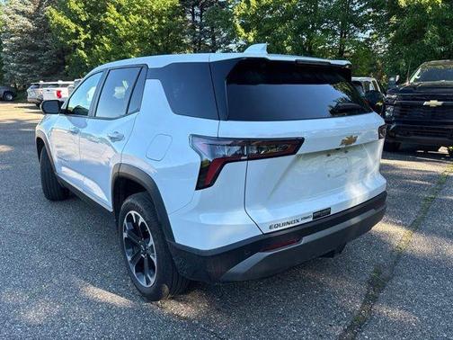 Summit White 2025 Chevrolet Equinox LT
