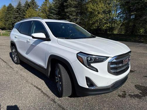 Summit White 2019 GMC Terrain SLT