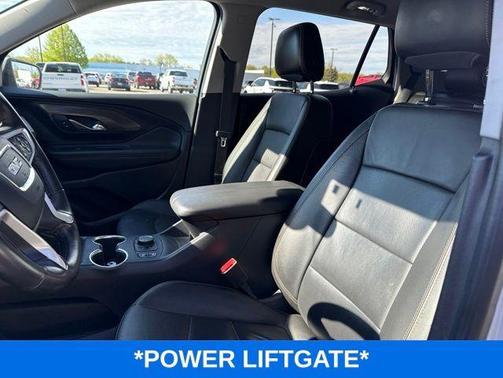 Summit White 2019 GMC Terrain SLT