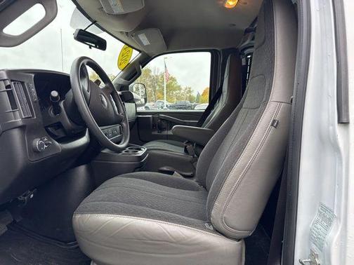 2024 GMC Savana 2500 Work Van