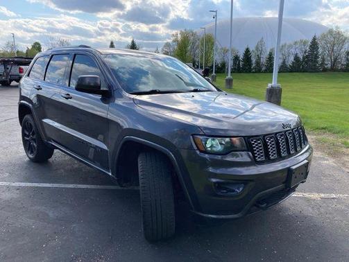 Granite Crystal Clearcoat Metallic 2021 Jeep Grand Cherokee Altitude