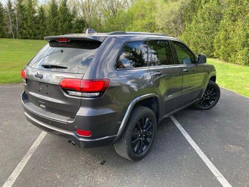 Granite Crystal Clearcoat Metallic 2021 Jeep Grand Cherokee Altitude