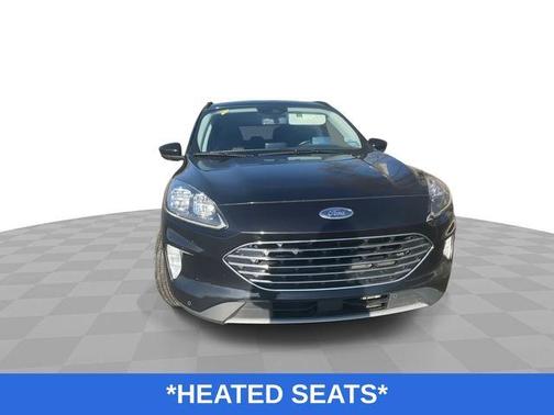 2022 Ford Escape PHEV Titanium