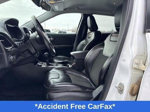 2020 Jeep Cherokee Trailhawk