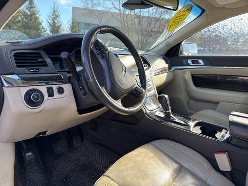 2013 Lincoln MKS Base