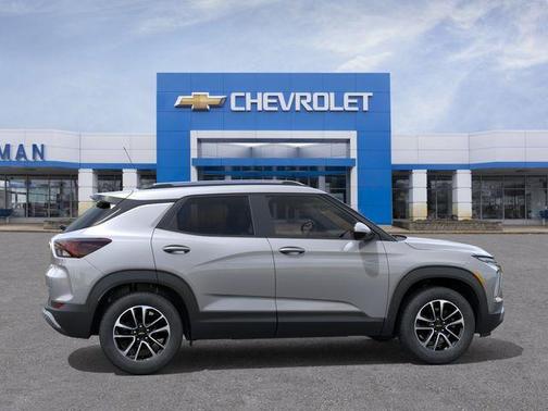 Sterling Gray Metallic 2026 Chevrolet Trailblazer LT