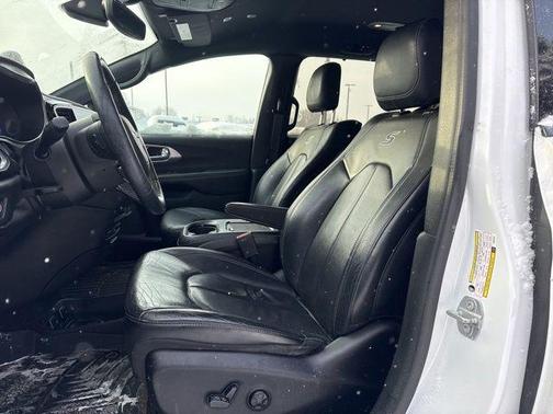 2018 Chrysler Pacifica Touring-L Plus