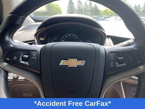 Stone Gray Metallic 2022 Chevrolet Trax LT