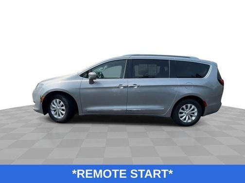 2019 Chrysler Pacifica Touring-L