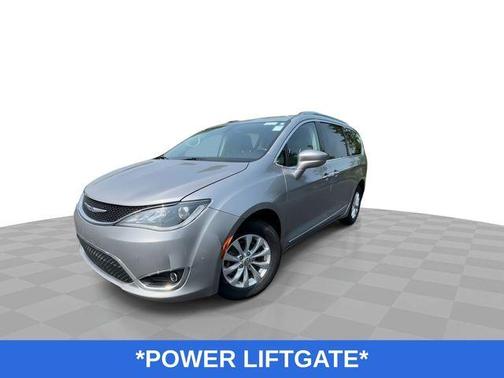 2019 Chrysler Pacifica Touring-L