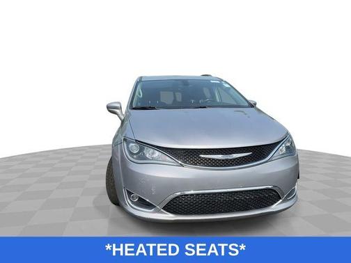 2019 Chrysler Pacifica Touring-L