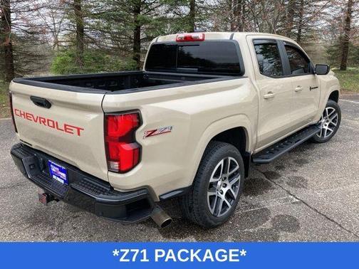 Sand Dune Metallic 2023 Chevrolet Colorado Z71
