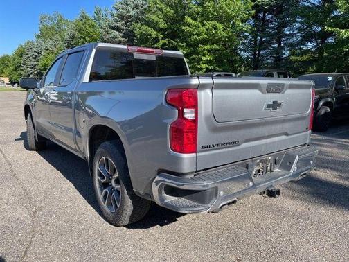 Sterling Gray Metallic 2024 Chevrolet Silverado 1500 LT