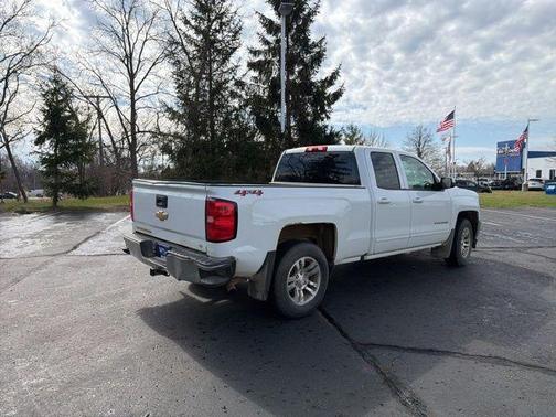 Summit White 2018 Chevrolet Silverado 1500 LT