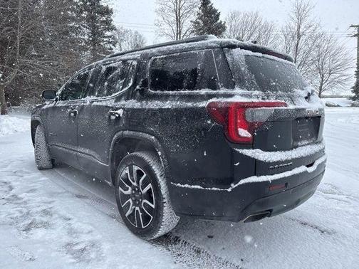 2021 GMC Acadia SLT