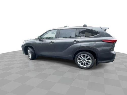 2022 Toyota Highlander Limited