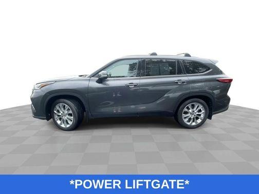 2022 Toyota Highlander Limited