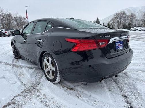 2017 Nissan Maxima 