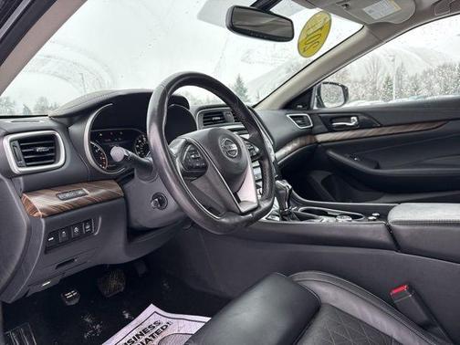 2017 Nissan Maxima 