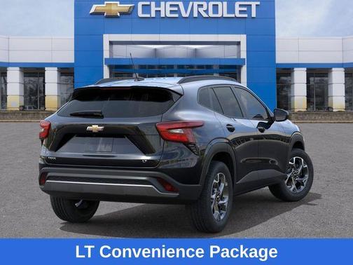 Mosaic Black Metallic 2026 Chevrolet Trax LT