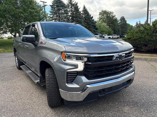 Sterling Gray Metallic 2023 Chevrolet Silverado 1500 LT