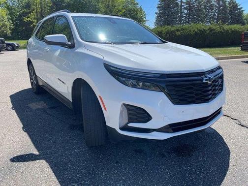 Summit White 2024 Chevrolet Equinox RS