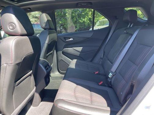 Summit White 2024 Chevrolet Equinox RS