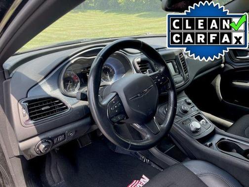 Black Clearcoat 2016 Chrysler 200 S