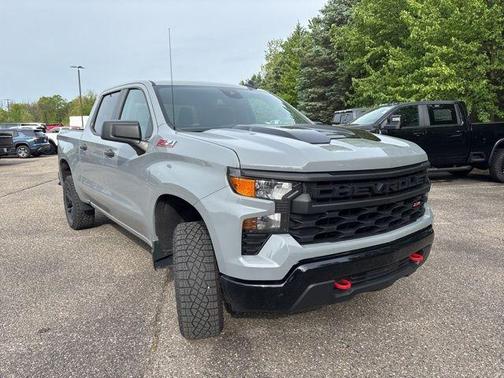 Slate Gray Metallic 2024 Chevrolet Silverado 1500 Custom Trail Boss