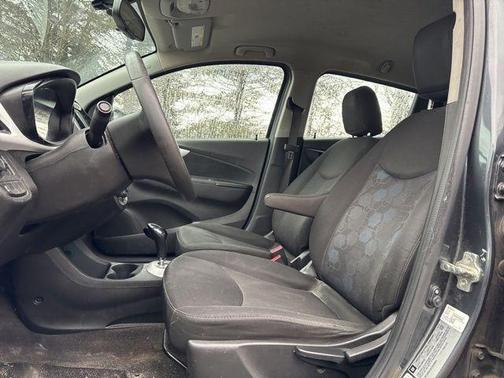 2017 Chevrolet Spark 1LT