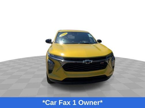 Nitro Yellow 2025 Chevrolet Trax 1RS