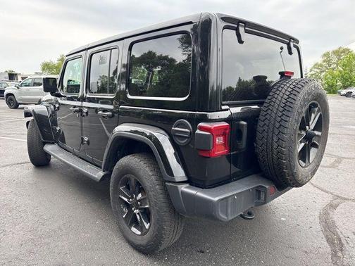 2021 Jeep Wrangler Unlimited Sahara Altitude