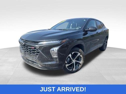 Mosaic Black Metallic 2024 Chevrolet Trax 1RS