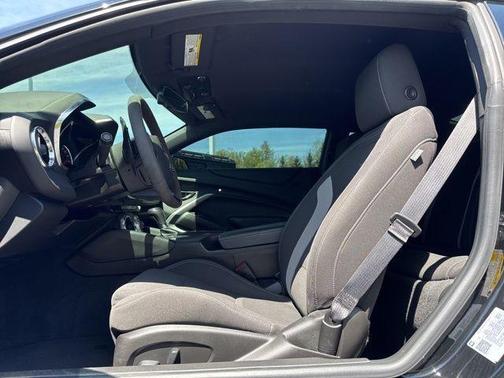 2022 Chevrolet Camaro LT1