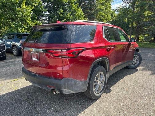 Radiant Red 2023 Chevrolet Traverse LT Cloth