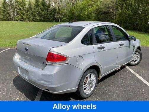 Silver Frost Clearcoat Metallic 2008 Ford Focus SE