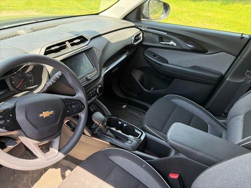 Mosaic Black Metallic 2023 Chevrolet Trailblazer LT