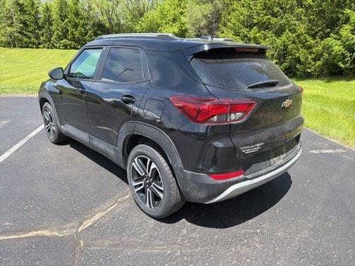 Mosaic Black Metallic 2023 Chevrolet Trailblazer LT