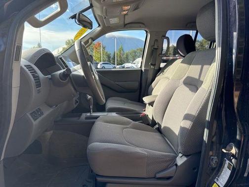 2014 Nissan Frontier SV