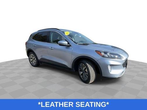 2022 Ford Escape Titanium Hybrid