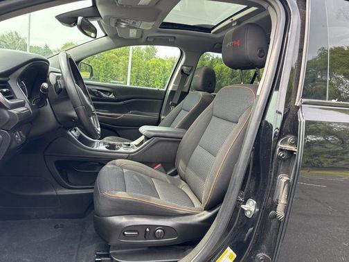 2021 GMC Acadia AT4