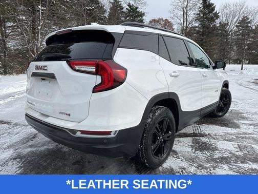 2022 GMC Terrain AT4