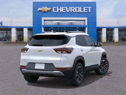 Summit White 2026 Chevrolet Trailblazer LT