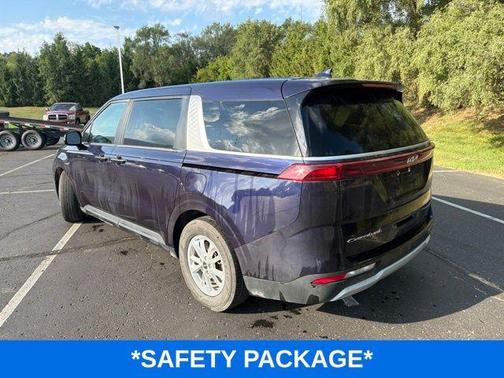 Deep Chroma Blue 2022 Kia Carnival LX
