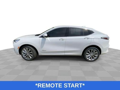 White Frost Tri-Coat 2024 Buick Envista Avenir